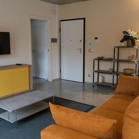 Ferienwohnung Centro Storico Recinto Dei Nobili 4-Private Parking Asti Exterior foto