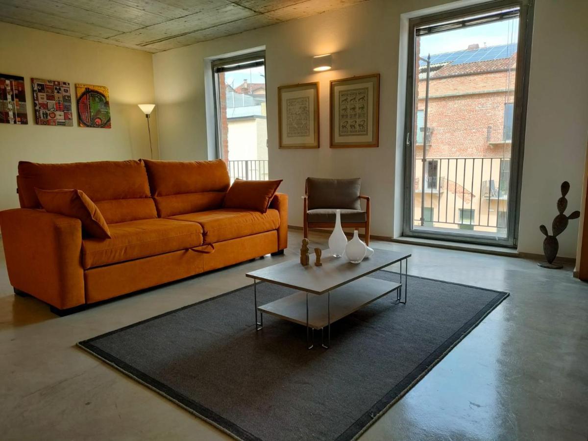 Ferienwohnung Centro Storico Recinto Dei Nobili 4-Private Parking Asti Exterior foto